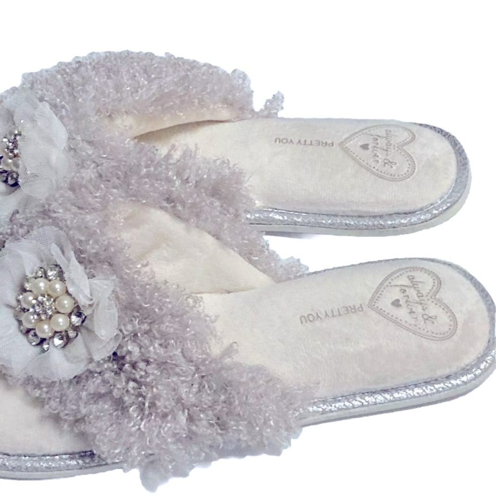 Pretty You Luxury Floral Bling Comfy Slippers!! - Picture 5 of 8